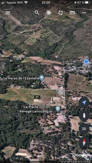 Mobilhome A Frejus A 15 Minute De La Mer Sur Terrain Independant المظهر الخارجي الصورة