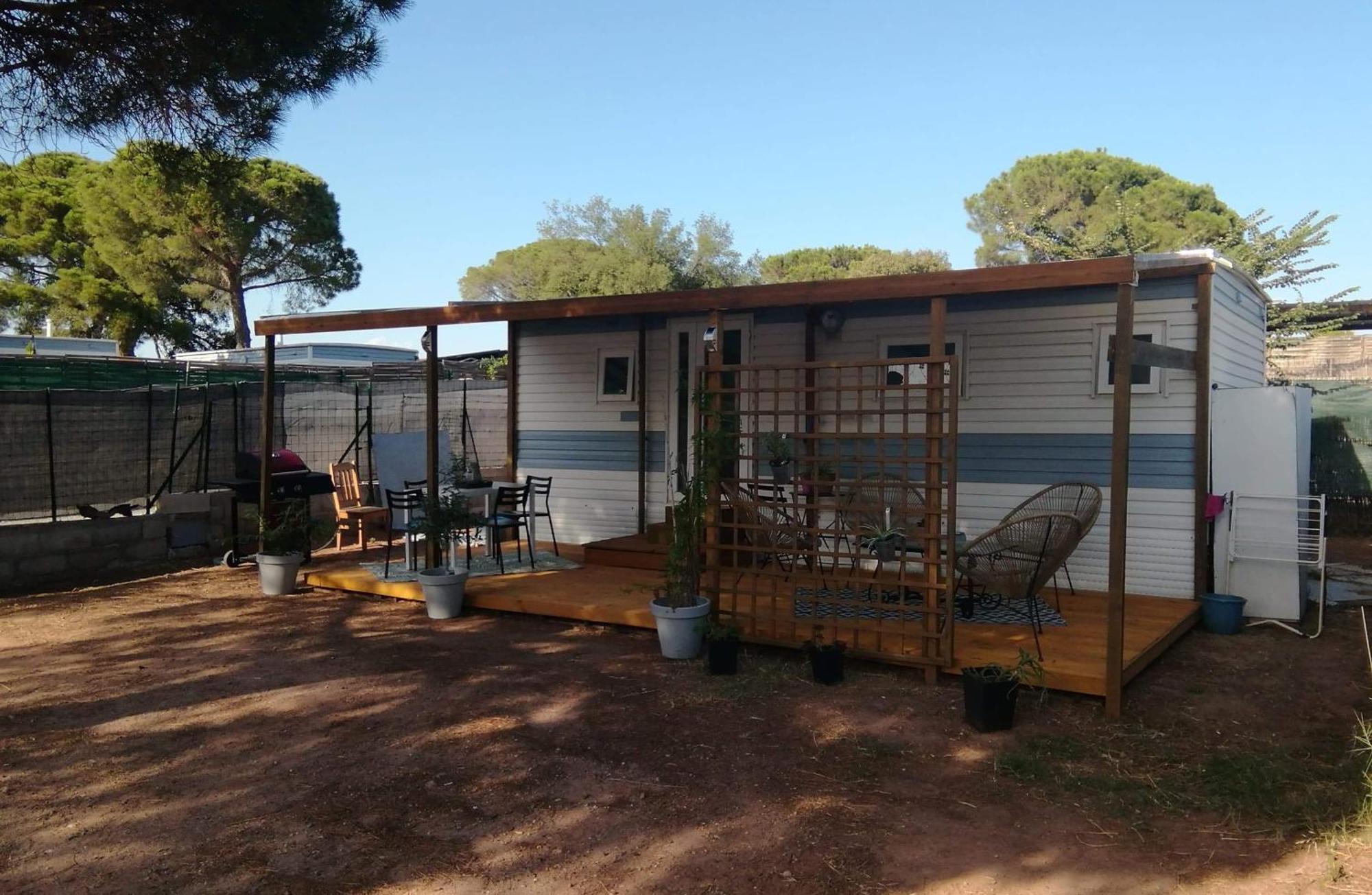 Mobilhome A Frejus A 15 Minute De La Mer Sur Terrain Independant الغرفة الصورة
