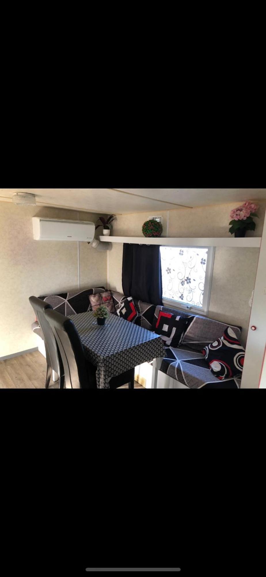 Mobilhome A Frejus A 15 Minute De La Mer Sur Terrain Independant المظهر الخارجي الصورة